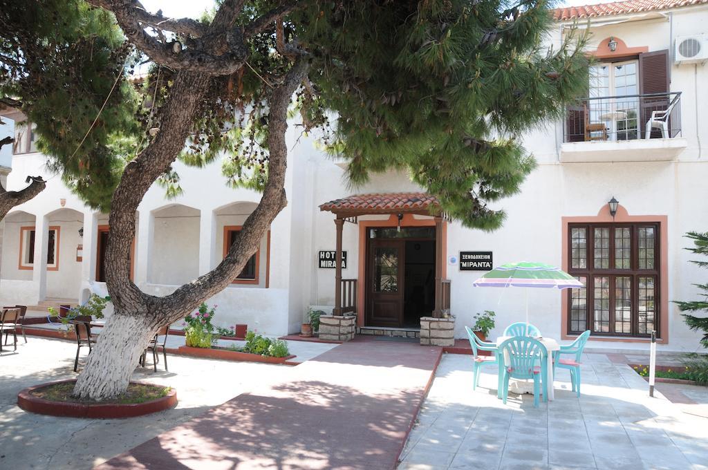 Miranta Hotel - Apartments & Studios Aegina Bagian luar foto
