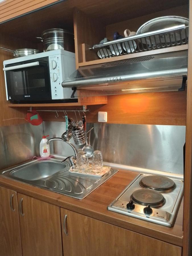 Miranta Hotel - Apartments & Studios Aegina Bagian luar foto