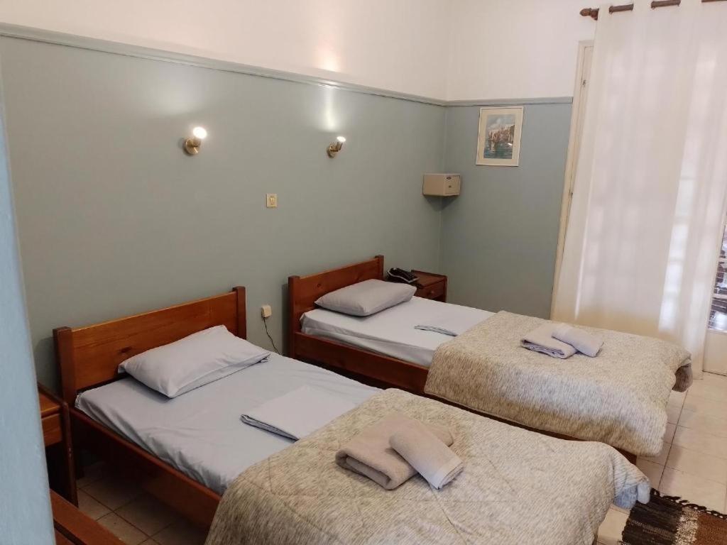 Miranta Hotel - Apartments & Studios Aegina Bagian luar foto