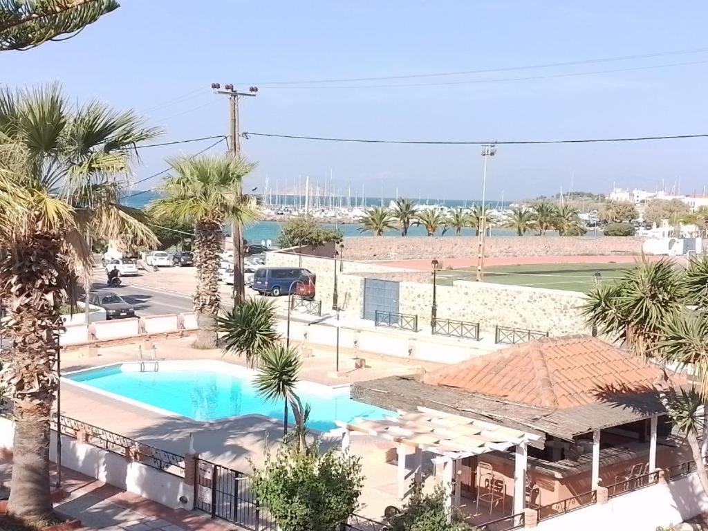 Miranta Hotel - Apartments & Studios Aegina Bagian luar foto