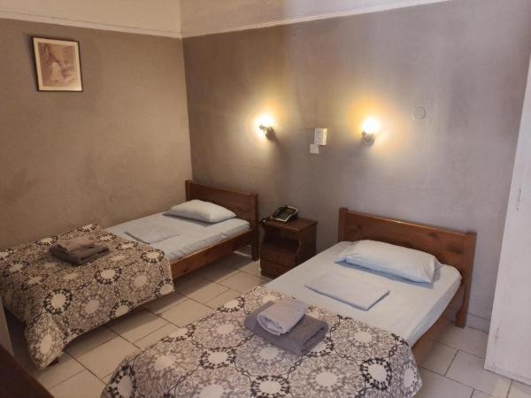 Miranta Hotel - Apartments & Studios Aegina Bagian luar foto