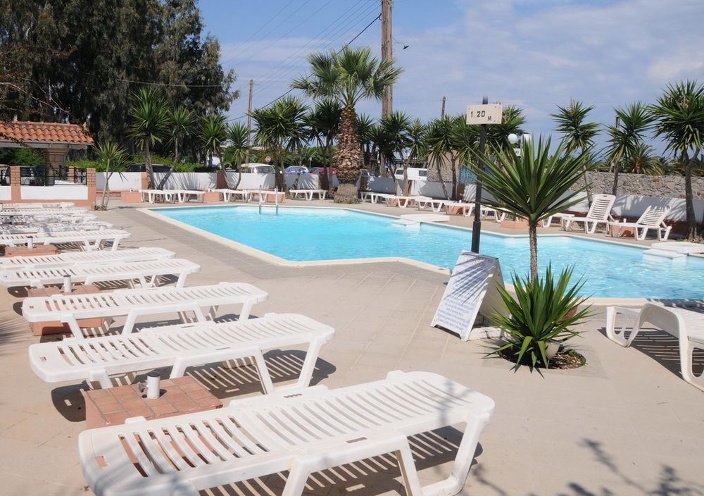 Miranta Hotel - Apartments & Studios Aegina Bagian luar foto